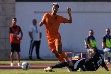 Miguel Reisinho, Liga Portekiz maçı sırasında Estadio Municipal Rio Maior 'daki Casa Pia AC ve Boavista FC takımları arasında oynanan Nermin Zolotic (Maciej Rogowski))