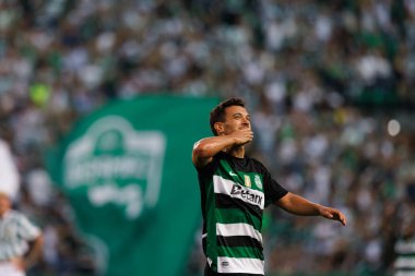 Pedro Goncalves, Estadio Jose Alvalade 'deki (Maciej Rogowski) Sporting CP ve Rio Ave FC takımları arasında oynanan Liga Portekiz maçında gol attıktan sonra kutluyor.)