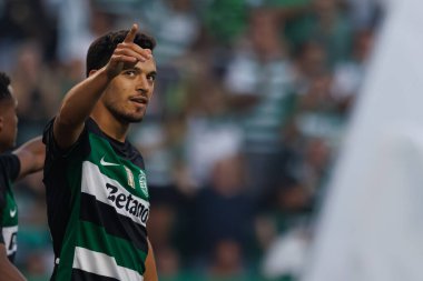 Pedro Goncalves, Estadio Jose Alvalade 'deki (Maciej Rogowski) Sporting CP ve Rio Ave FC takımları arasında oynanan Liga Portekiz maçında gol attıktan sonra kutluyor.)