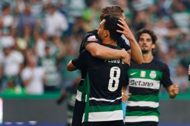 Pedro Goncalves, Estadio Jose Alvalade 'deki (Maciej Rogowski) Sporting CP ve Rio Ave FC takımları arasında oynanan Liga Portekiz maçında gol attıktan sonra kutluyor.)