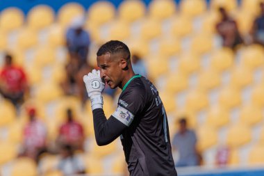 Gabriel Batista, Liga Portekiz maçı sırasında Estoril Praia ve Estadio Antonio Coimbra da Mota takımları arasında (Maciej Rogowski)