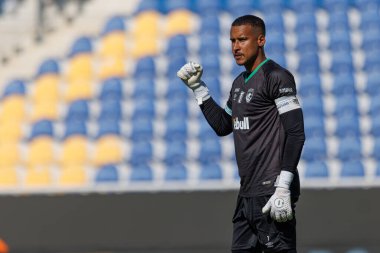 Gabriel Batista, Liga Portekiz maçı sırasında Estoril Praia ve Estadio Antonio Coimbra da Mota takımları arasında (Maciej Rogowski)