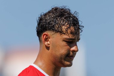 Sidney Lima, Liga Portekiz maçı sırasında Estoril Praia ve Santa Clara takımları arasında Estadio Antonio Coimbra da Mota 'da (Maciej Rogowski)