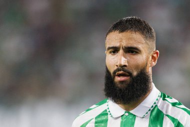 LaLiga EASPORTS maçı sırasında Estadio Benito Villamarin 'de Real Betis Balompie ve Girona FC takımları arasında Nabil Fekir (Maciej Rogowski)