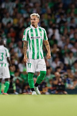 Estadio Benito Villamarin 'de Real Betis Balompie ve Girona FC takımları arasındaki LaLiga EASPORTS maçı sırasında Rodri Sanchez (Maciej Rogowski)