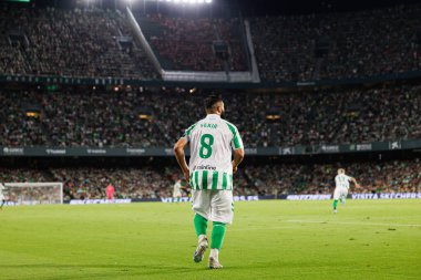 LaLiga EASPORTS maçı sırasında Estadio Benito Villamarin 'de Real Betis Balompie ve Girona FC takımları arasında Nabil Fekir (Maciej Rogowski)