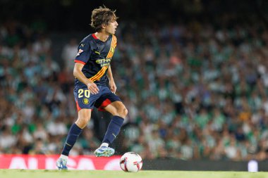 Estadio Benito Villamarin 'de Real Betis Balompie ve Girona FC takımları arasında oynanan LaLiga EASPORTS maçı sırasında Bryan Gil (Maciej Rogowski)