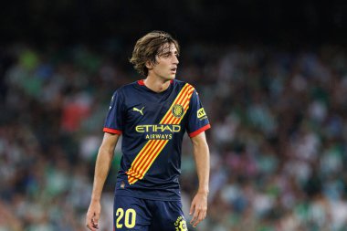 Estadio Benito Villamarin 'de Real Betis Balompie ve Girona FC takımları arasında oynanan LaLiga EASPORTS maçı sırasında Bryan Gil (Maciej Rogowski)