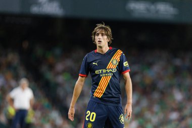 Estadio Benito Villamarin 'de Real Betis Balompie ve Girona FC takımları arasında oynanan LaLiga EASPORTS maçı sırasında Bryan Gil (Maciej Rogowski)