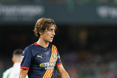 Estadio Benito Villamarin 'de Real Betis Balompie ve Girona FC takımları arasında oynanan LaLiga EASPORTS maçı sırasında Bryan Gil (Maciej Rogowski)