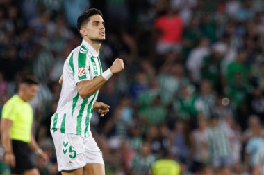 Marc Bartra, Real Betis Balompie ve Girona FC takımları arasında LaLiga EASPORTS maçında attığı golün ardından Estadio Benito Villamarin 'de (Maciej Rogowski)