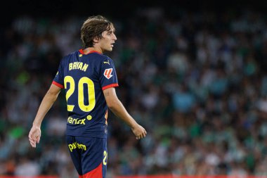 Estadio Benito Villamarin 'de Real Betis Balompie ve Girona FC takımları arasında oynanan LaLiga EASPORTS maçı sırasında Bryan Gil (Maciej Rogowski)