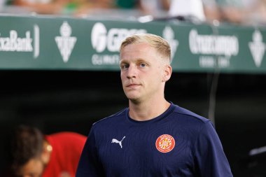 Estadio Benito Villamarin 'de Real Betis Balompie ve Girona FC takımları arasındaki LaLiga EASPORTS maçı sırasında Donny van de Beek (Maciej Rogowski)