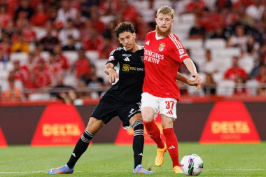 Nuno Moreira, Jan-Niklas Beste Liga Portekiz maçı sırasında Estadio Da Lu 'da SL Benfica ve Casa Pia AC takımları arasında görüldü.