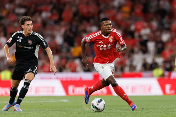 Nuno Moreira, Florentino Luis Liga Portekiz maçı sırasında SL Benfica ve Casa Pia AC takımları arasında Estadio Da Luz (Maciej Rogowski)