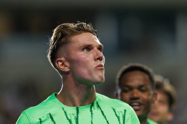 Viktor Gyokeres, Estadio Algarve 'deki SC Farense ve Sporting CP takımları arasında oynanan Liga Portekiz maçında gol attıktan sonra kutlamada görülüyor (Maciej Rogowski)