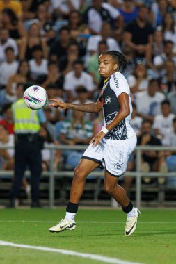 Estadio Algarve 'deki SC Farense ve Sporting CP takımları arasında oynanan Liga Portekiz maçı sırasında rakip Morais görüldü (Maciej Rogowski)