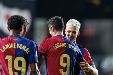 Dani Olmo, Robert Lewandowski, Estadio de Vallecas 'taki Rayo Vallecano ve FC Barcelona takımları arasında oynanan LaLiga EA Spor karşılaşmasında gol üstüne gol atarken görüldü (Maciej Rogowski)