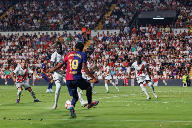 Lamine Yamal, Estadio de Vallecas 'ta Rayo Vallecano ve FC Barcelona takımları arasında oynanan LaLiga EA SPORTS maçı sırasında görüldü (Maciej Rogowski)