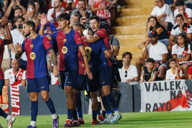 LaLiga EA SPORTS maçında Estadio de Vallecas 'ta Rayo Vallecano ve FC Barcelona takımları arasında kutlama yaparken görüldü (Maciej Rogowski)