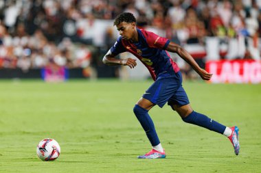 Lamine Yamal, Estadio de Vallecas 'ta Rayo Vallecano ve FC Barcelona takımları arasında oynanan LaLiga EA SPORTS maçı sırasında görüldü (Maciej Rogowski)