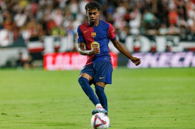 Lamine Yamal, Estadio de Vallecas 'ta Rayo Vallecano ve FC Barcelona takımları arasında oynanan LaLiga EA SPORTS maçı sırasında görüldü (Maciej Rogowski)