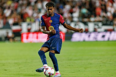 Lamine Yamal, Estadio de Vallecas 'ta Rayo Vallecano ve FC Barcelona takımları arasında oynanan LaLiga EA SPORTS maçı sırasında görüldü (Maciej Rogowski)