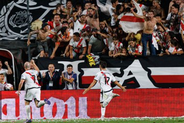 Unai Lopez, Estadio de Vallecas 'taki Rayo Vallecano ve FC Barcelona takımları arasında oynanan LaLiga EA SPORTS maçında gol attıktan sonra kutlama yaparken görüldü (Maciej Rogowski)