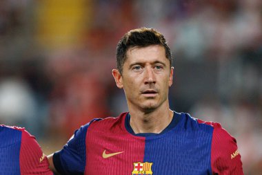 Robert Lewandowski, Estadio de Vallecas (Maciej Rogowski) takımları arasında LaLiga EA SPORTS maçında Rayo Vallecano ve FC Barcelona arasında görüldü.)