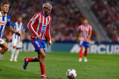 Rodrigo de Paul, Estadio Civitas Metropolitano 'da Atletico de Madrid ve RCD Espanyol takımları arasında oynanan LaLiga EA SPORTS maçı sırasında görüldü.