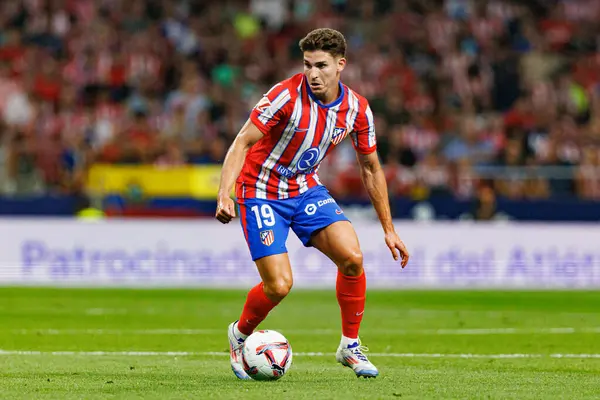 Julian Alvarez LaLiga EA SPORTS maçı sırasında Estadio Civitas Metropolitano 'da Atletico de Madrid ve RCD Espanyol takımları arasında görüldü.