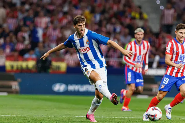 Marash Kumbulla, Atletico de Madrid ve Estadio Civitas Metropolitano 'daki RCD Espanyol takımları arasında LaLiga EA SPORTS maçı sırasında görüldü.