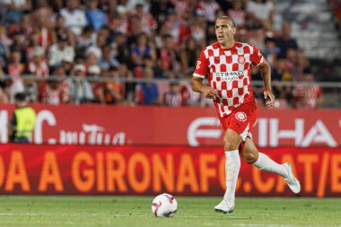 Estadi Montilivi 'deki Girona FC ve CA Osasuna takımları arasında oynanan LaLiga EA SPORTS maçı sırasında Oriol Romeu görüldü (Maciej Rogowski)