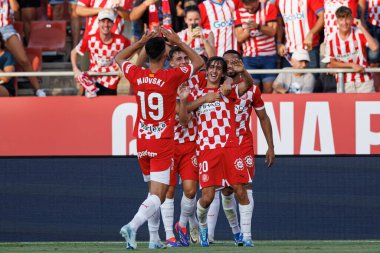 Bryan Gil, Estadi Montilivi 'deki Girona FC ve CA Osasuna takımları arasındaki LaLiga EA SPORTS maçında gol attıktan sonra kutlama yaparken görüldü (Maciej Rogowski)