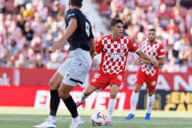 Alejandro Frances, Estadi Montilivi 'deki Girona FC ve CA Osasuna takımları arasında oynanan LaLiga EA SPORTS maçı sırasında görüldü (Maciej Rogowski)