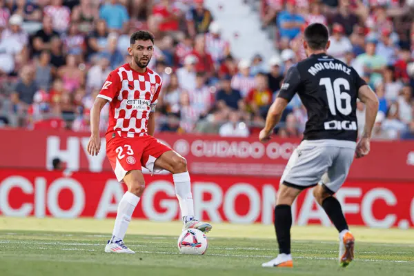 Ivan Martin, LaLiga EA SPORTS maçı sırasında Girona FC ve CA Osasuna takımları arasında Estadi Montilivi 'de görüldü (Maciej Rogowski)