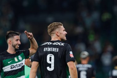 Estadio Jose Alvalade 'deki (Maciej Rogowski) Sporting CP ve FC Porto takımları arasında oynanan Liga Portekiz maçı sırasında Viktor Gyokeres)