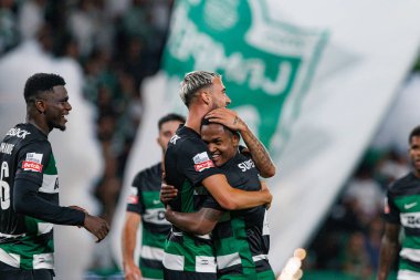 Zeno Debast, Liga Portekiz maçı sırasında Estadio Jose Alvalade 'deki Sporting CP ve FC Porto takımları arasında Geny Catamo (Maciej Rogowski))