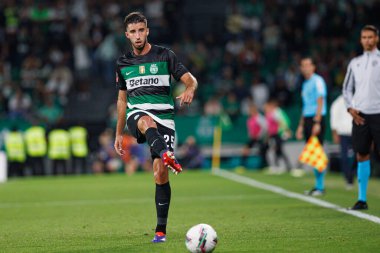 Goncalo Inacio, Liga Portekiz maçı sırasında Estadio Jose Alvalade 'de (Maciej Rogowski) Sporting CP ve FC Porto takımları arasında oynadı.)
