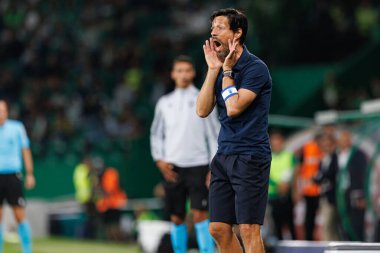 Estadio Jose Alvalade 'deki (Maciej Rogowski) Sporting CP ve FC Porto takımları arasında oynanan Liga Portekiz maçı sırasında Vitor Bruno)