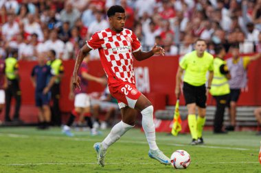 Jhon Solis, Sevilla FC ve Girona FC takımları arasında Estadio Ramon Sanchez Pizjuan 'da (Maciej Rogowski)