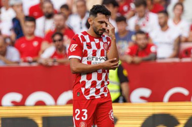 Ivan Martin, Estadio Ramon Sanchez Pizjuan (Maciej Rogowski) takımları arasında LaLiga EA SPORTS maçında attığı golü kutlarken görüldü.)