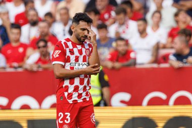 Ivan Martin, LaLiga EA SPORTS maçında Estadio Ramon Sanchez Pizjuan 'da Sevilla FC ve Girona FC takımları arasında attığı golü kutlarken görüldü (Maciej Rogowski)