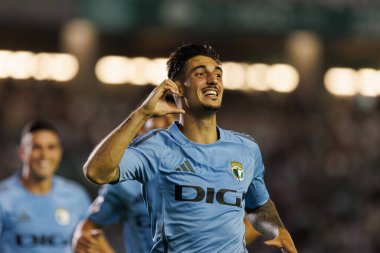Alex Sancris, Estadio Nuevo Arcangel 'de (Maciej Rogowski) Cordoba CF ve Burgos CF takımları arasında oynanan LaLiga 2 Hypermotion maçında gol attıktan sonra kutlama yaparken görülüyor.)