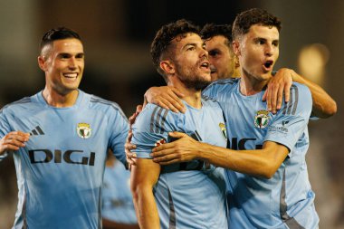 Curro, Estadio Nuevo Arcangel 'de (Maciej Rogowski) Cordoba CF ve Burgos CF takımları arasında oynanan LaLiga 2 Hypermotion maçında gol attıktan sonra kutlama yaparken görüldü.)