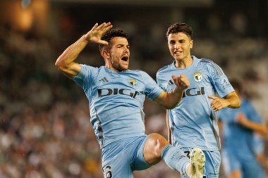 Curro, Estadio Nuevo Arcangel 'de (Maciej Rogowski) Cordoba CF ve Burgos CF takımları arasında oynanan LaLiga 2 Hypermotion maçında gol attıktan sonra kutlama yaparken görüldü.)