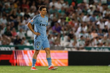 Inigo Cordoba, Estadio Nuevo Arcangel 'deki Cordoba CF ve Burgos CF takımları arasında LaLiga 2 Hypermotion maçı sırasında görüldü (Maciej Rogowski)