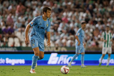 David Lopez, LaLiga 2 Hypermotion maçı sırasında Estadio Nuevo Arcangel 'de Cordoba CF ve Burgos CF takımları arasında görüldü (Maciej Rogowski)