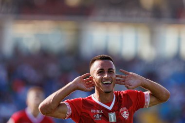 Ricardinho, Estadio Belediyesi Rio Maior 'da (Maciej Rogowski) Casa Pia AC ve CD Santa Clara takımları arasında oynanan Liga Portekiz maçında gol attıktan sonra kutlama yaparken görüldü.)