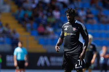 Samuel Obeng, Liga Portekiz maçı sırasında Estadio Belediyesi Rio Maior 'da Casa Pia AC ve CD Santa Clara takımları arasında görüldü (Maciej Rogowski)